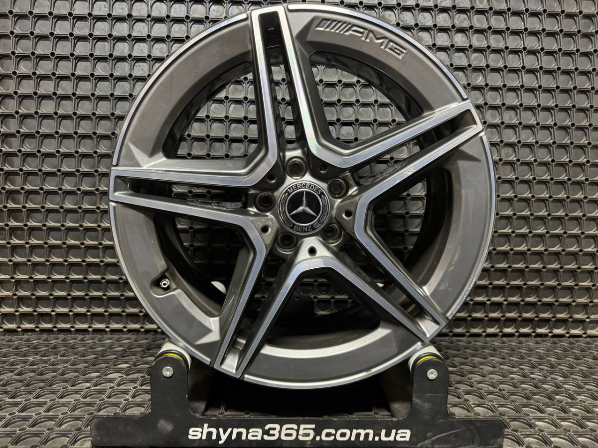 ДИСКИ БУ MERCEDES AMG A2574011500 R19 8J PCD 5X112 ET33 DIA66.6 GMF