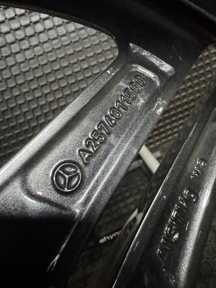 ДИСКИ БУ MERCEDES AMG A2574011500 R19 8J PCD 5X112 ET33 DIA66.6 GMF
