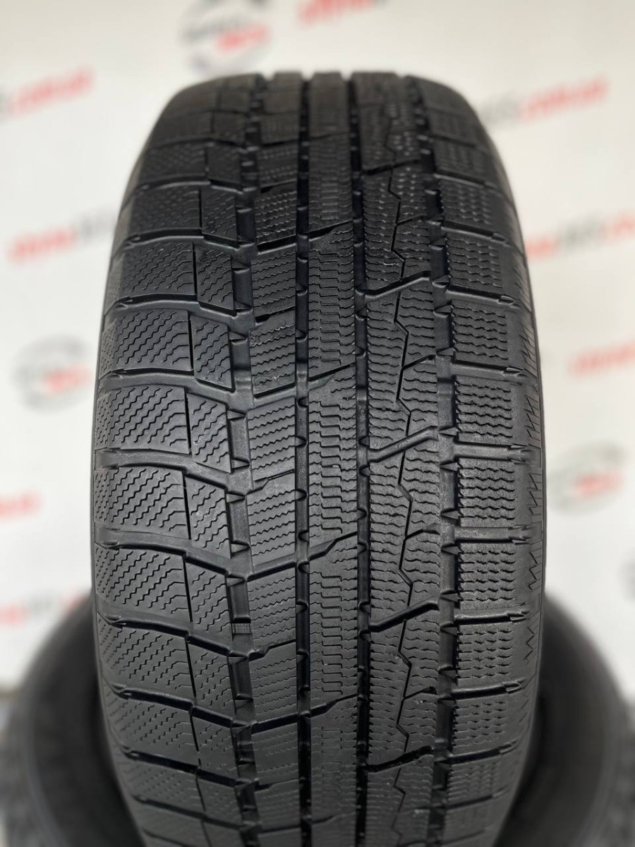 215/55 R17 TOYO WINTER TRANPATH TX 7mm