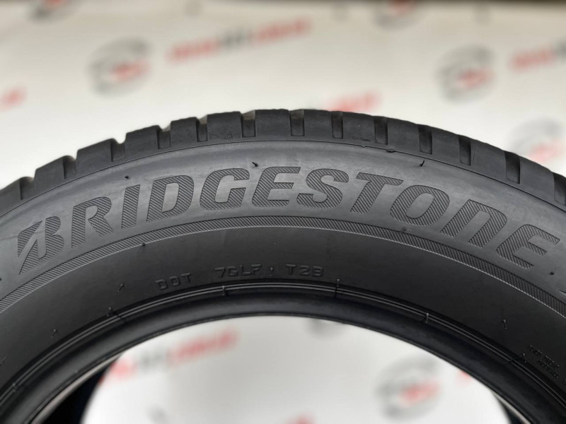215/65 R17 BRIDGESTONE BLIZZAK LM001 5mm