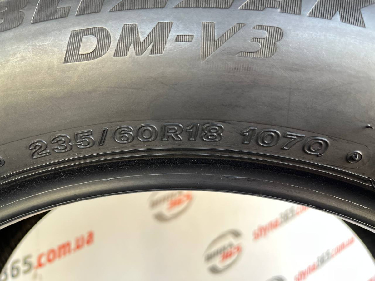 235/60 R18 BRIDGESTONE BLIZZAK DM-V3 9mm