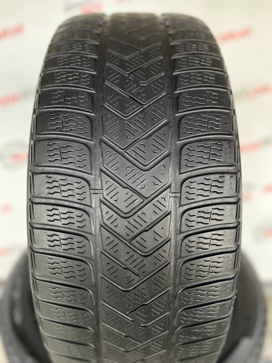 255/45 R19 PIRELLI WINTER SOTTOZERO 3 4mm