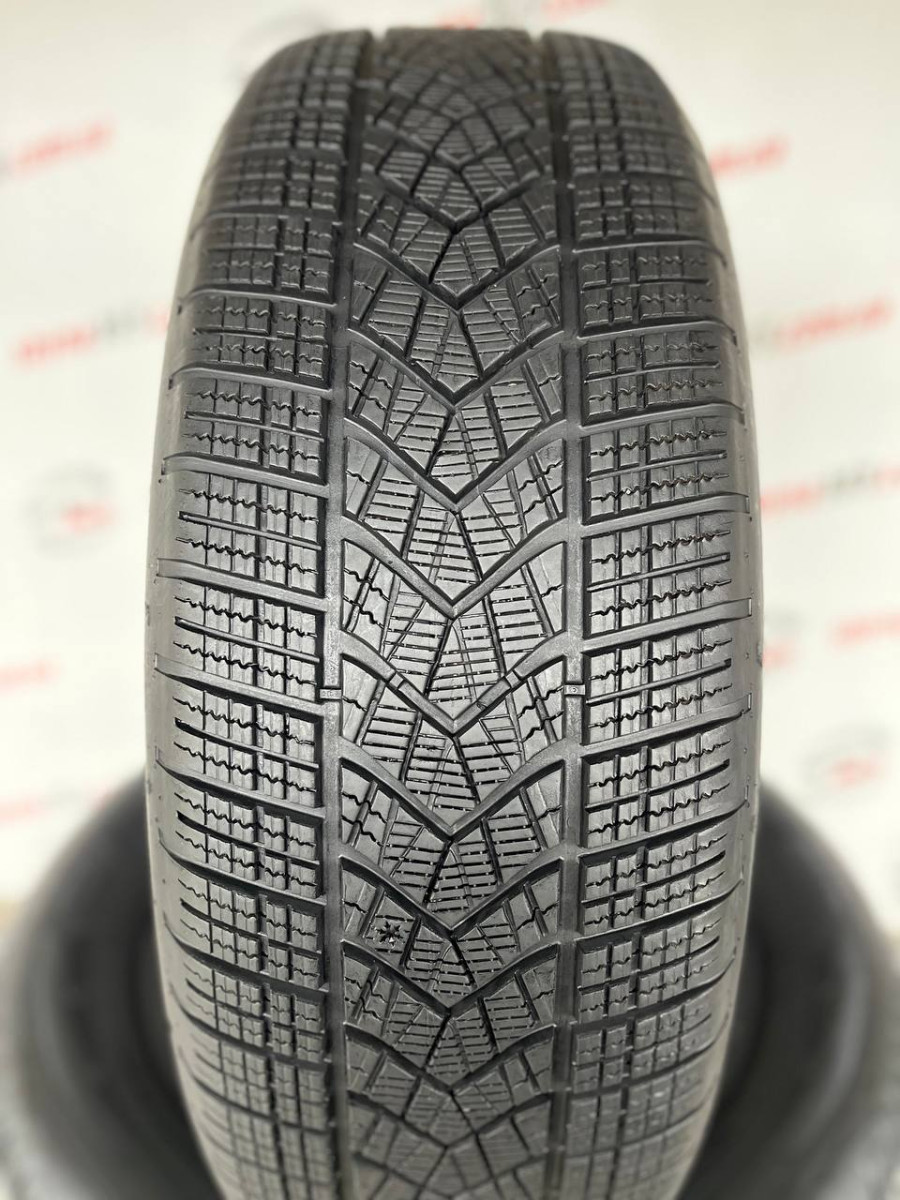 235/60 R20 GOODYEAR ULTRAGRIP PERFORMANCE + 7mm