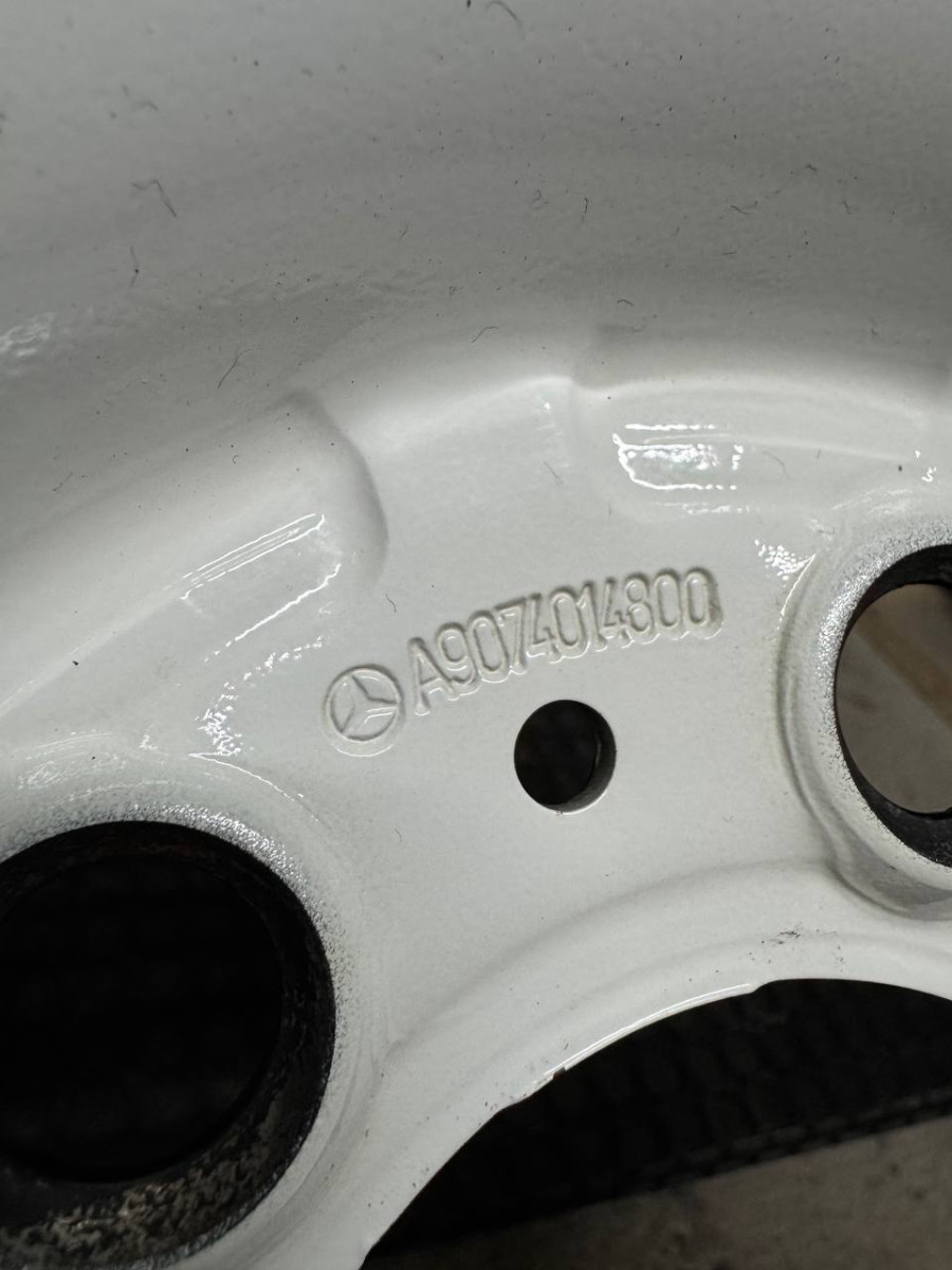 ДИСКИ СТАЛЕВІ БУ MERCEDES A9074014800 R16 6.5J PCD 6X130 ET54 DIA84.1 W