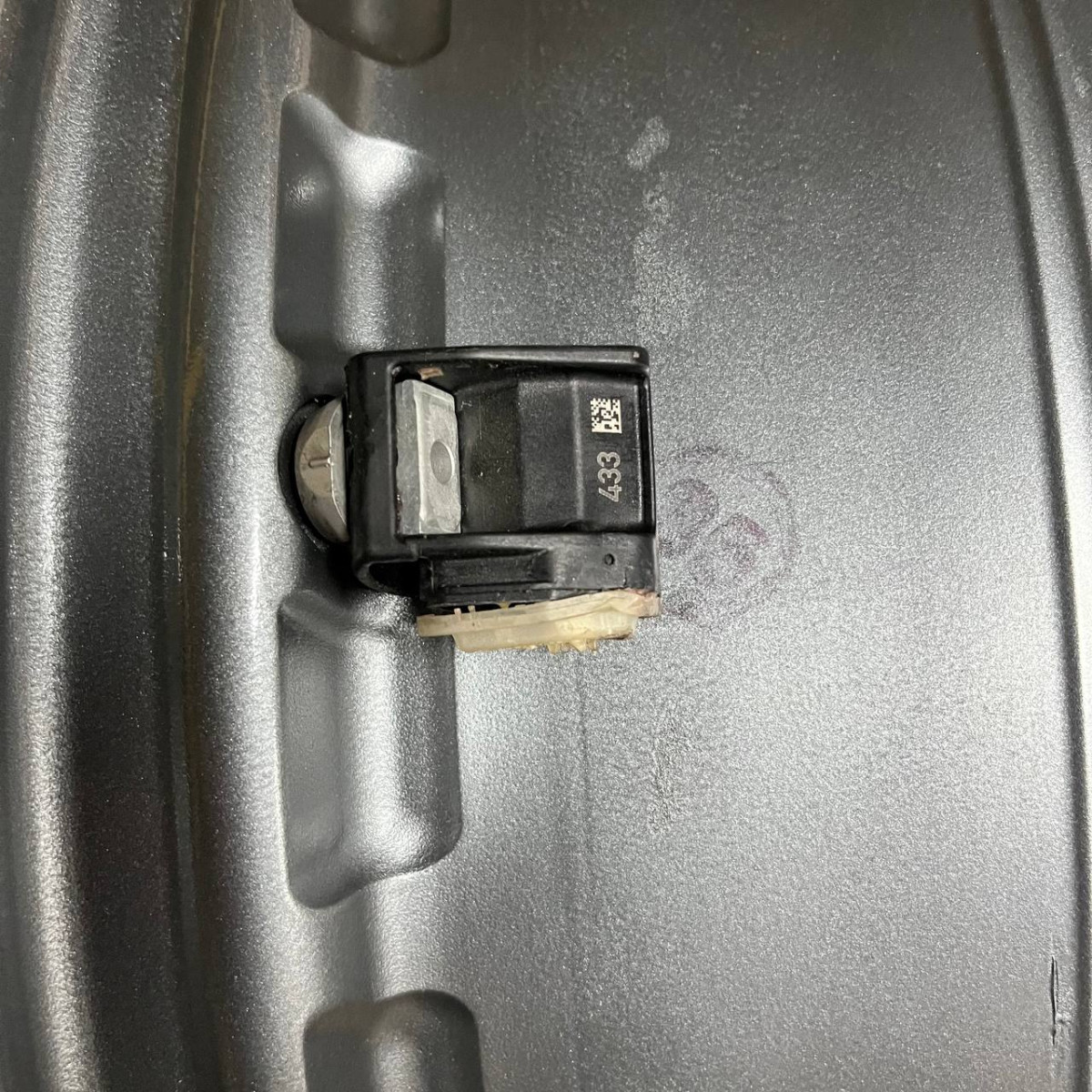 ДИСКИ БУ MERCEDES AMG A2134013800 R19 8J PCD 5X112 ET20 DIA66.6 GMF