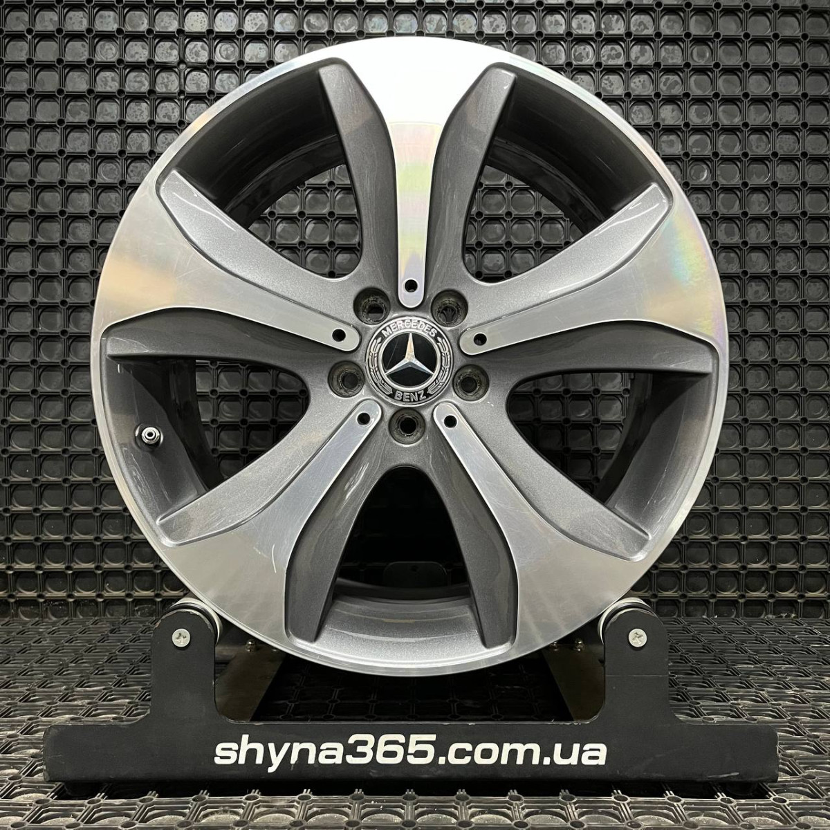 ДИСКИ БУ MERCEDES A2224012502 R19 8.5J PCD 5X112 ET36 DIA66.6 GMF