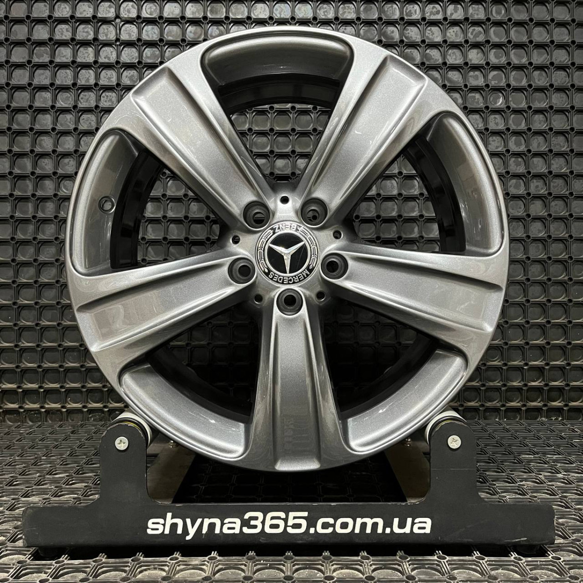 ДИСКИ ДЕМО* MERCEDES A2534012100 R18 8J PCD 5X112 ET38 DIA66.6 GR