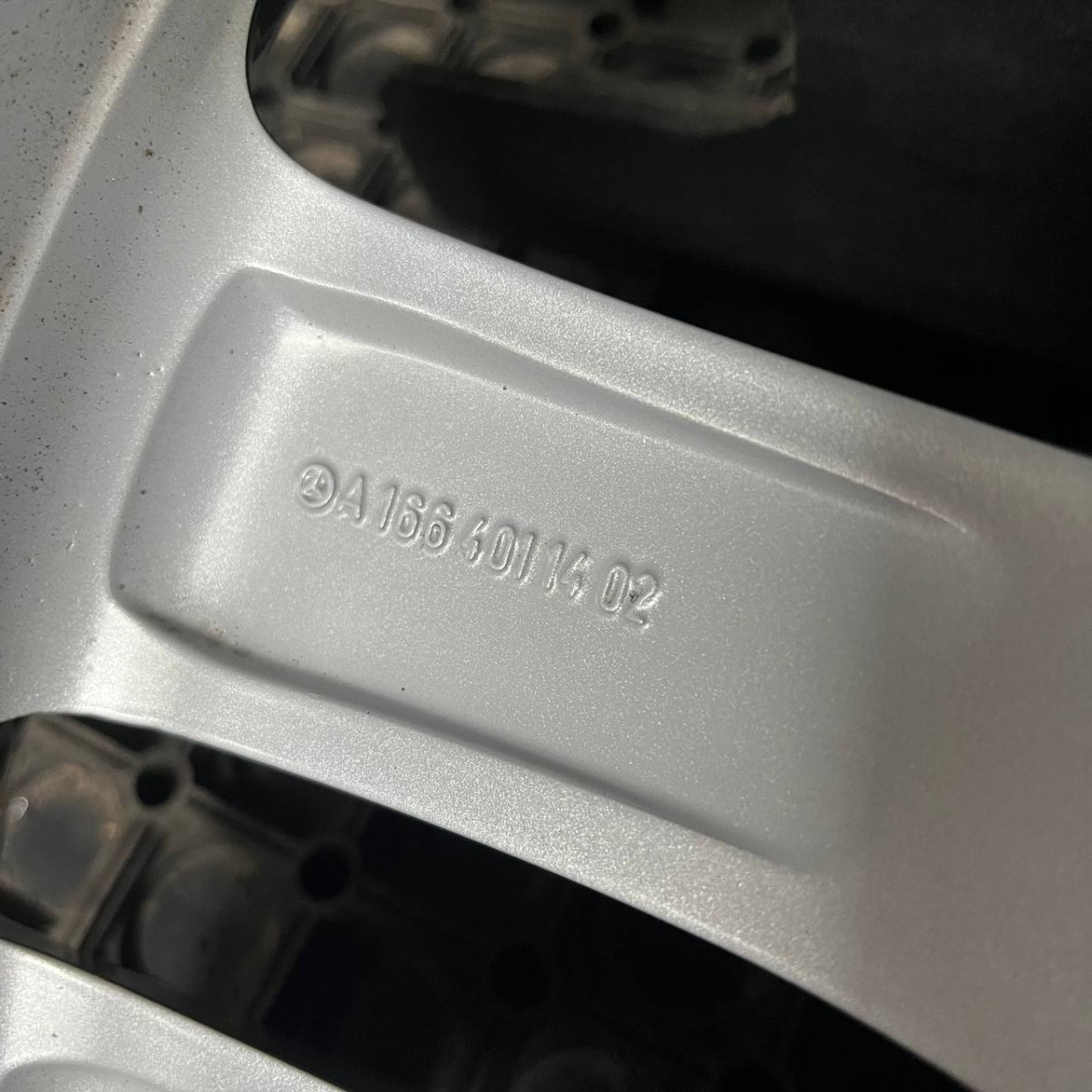 ДИСКИ БУ MERCEDES A1664011402 R20 8.5J PCD 5X112 ET62 DIA66.6 S