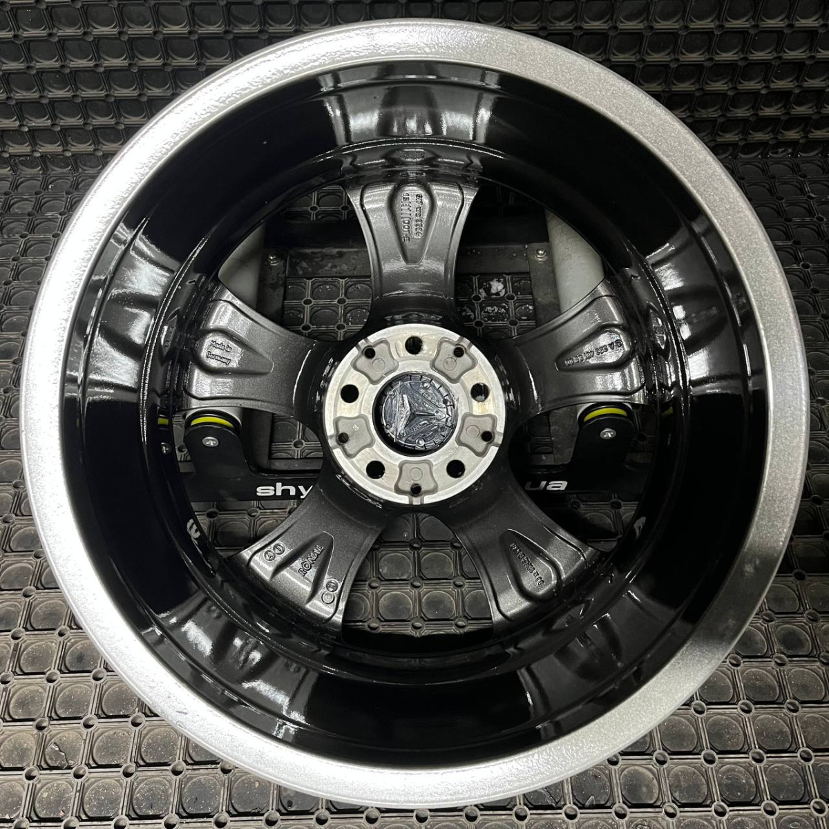 ДИСКИ ДЕМО* MERCEDES A2534010800 R18 8J PCD 5X112 ET38 DIA66.6 GMF