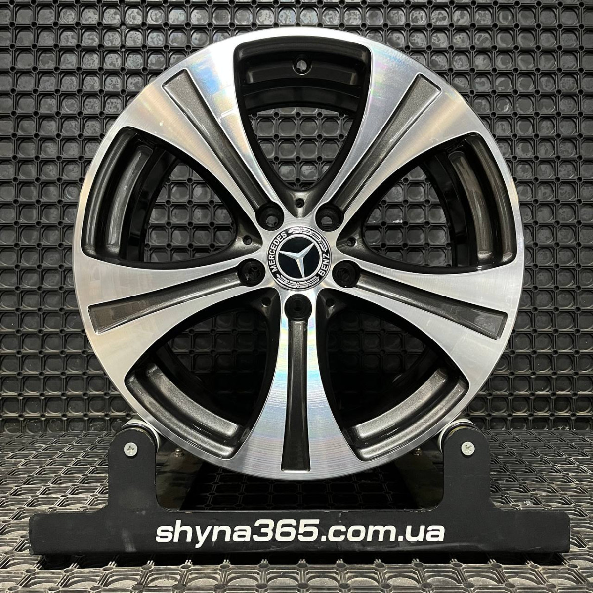 ДИСКИ ДЕМО* MERCEDES A2534010800 R18 8J PCD 5X112 ET38 DIA66.6 GMF
