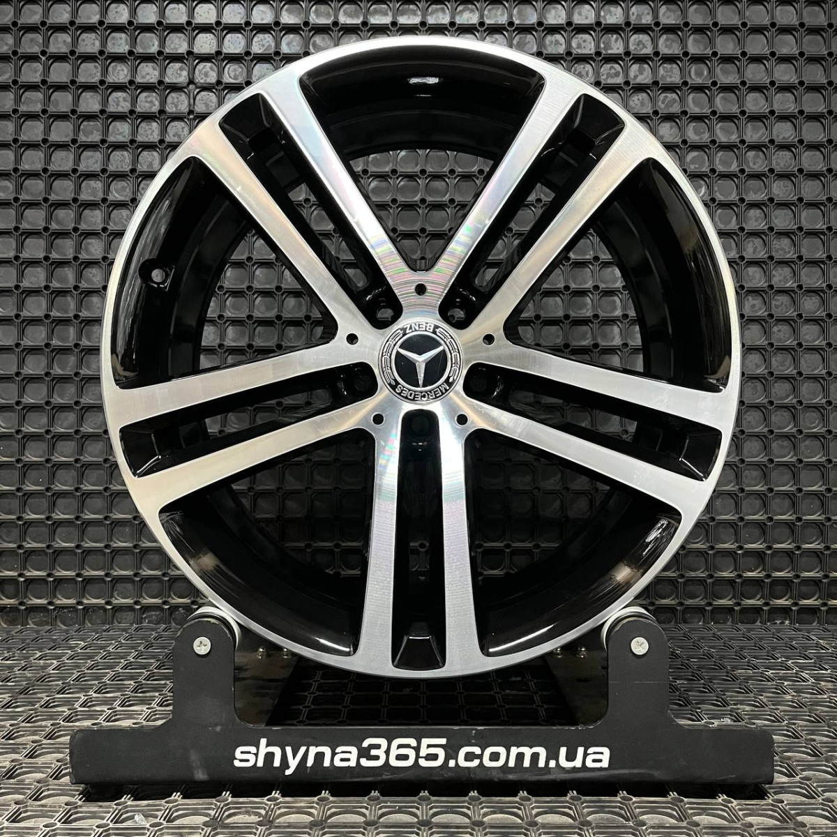 ДИСКИ ДЕМО* MERCEDES A1674012500 R20 8.5J PCD 5X112 ET42 DIA66.6 BKF