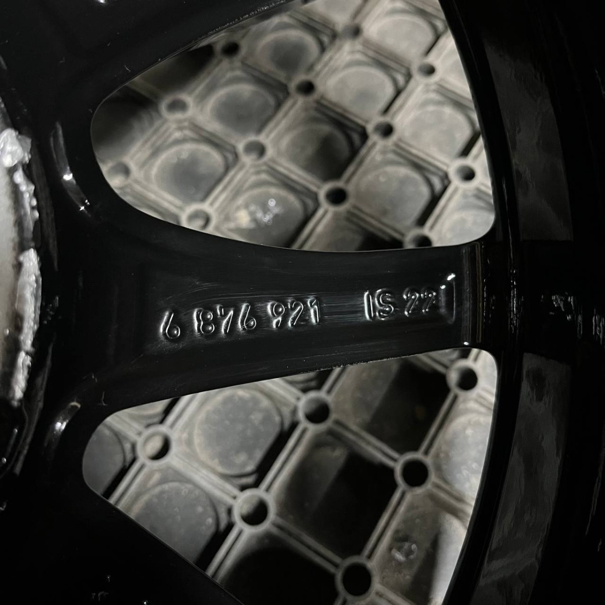 ДИСКИ ДЕМО* BMW 6876921 R16 6.5J PCD 5X112 ET22 DIA66.6 BK