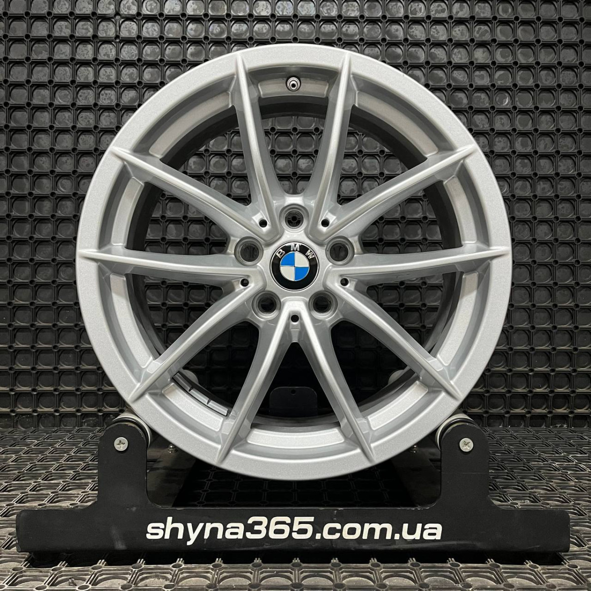 ДИСКИ ДЕМО BMW 6879183 R17 7.5J PCD 5X112 ET24 DIA66.6 S