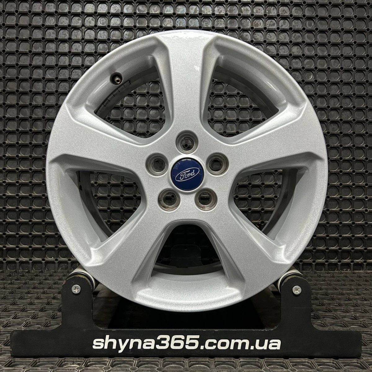 ДИСКИ БУ FORD EM2C-1007-K1A R17 7.5J PCD 5X108 ET55 DIA63.4 S