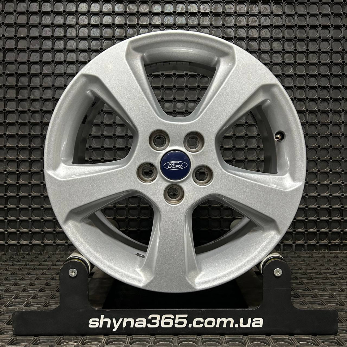 ДИСКИ БУ FORD EM2C-1007-K1A R17 7.5J PCD 5X108 ET55 DIA63.4 S