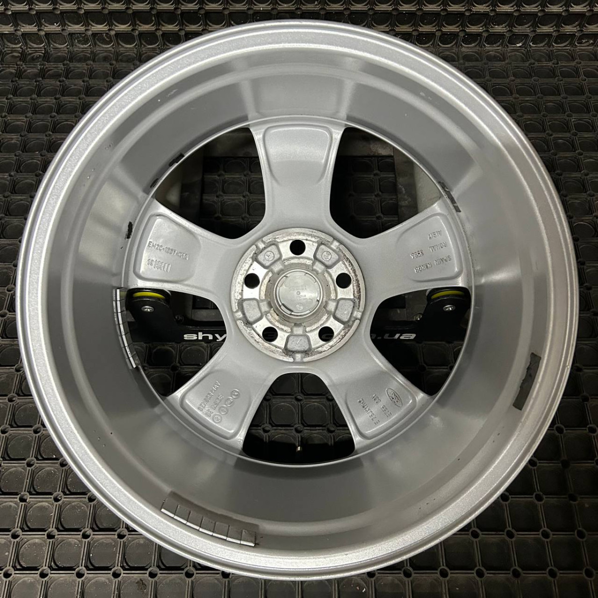 ДИСКИ БУ FORD EM2C-1007-K1A R17 7.5J PCD 5X108 ET55 DIA63.4 S