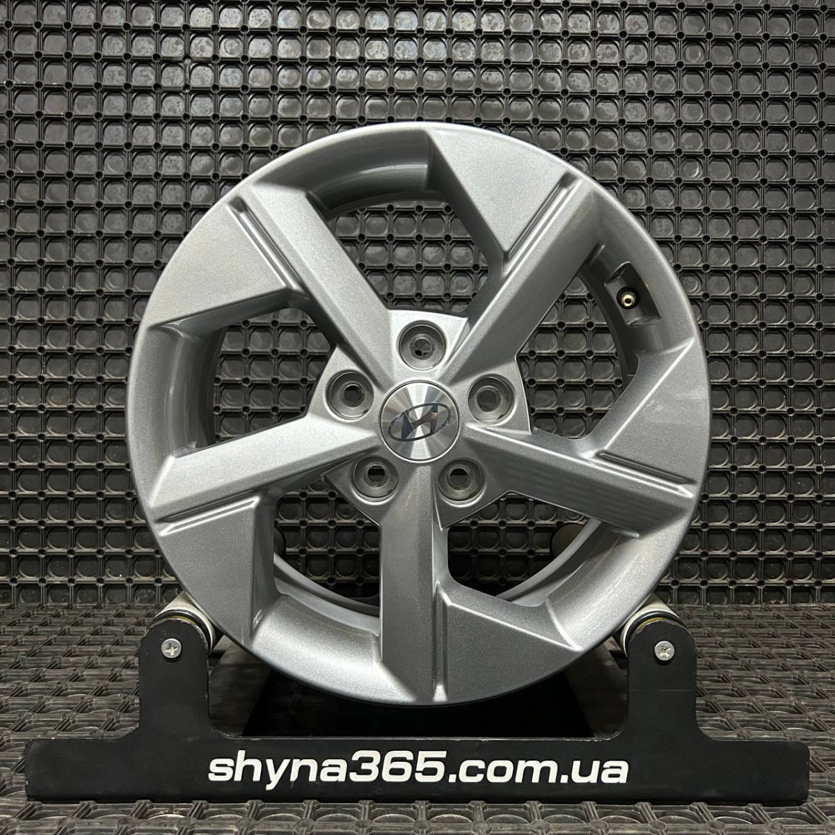 ДИСКИ ДЕМО HYUNDAI OEM 52910DF100 R16 6.5J PCD 5X114.3 ET44 DIA67.1 S