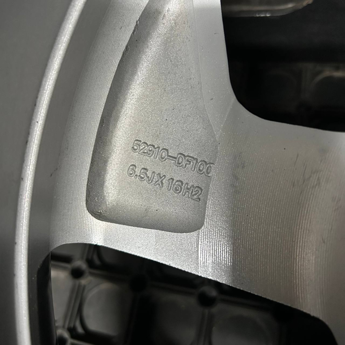 ДИСКИ ДЕМО HYUNDAI OEM 52910DF100 R16 6.5J PCD 5X114.3 ET44 DIA67.1 S