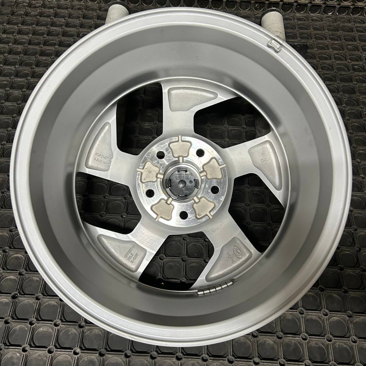ДИСКИ ДЕМО HYUNDAI OEM 52910DF100 R16 6.5J PCD 5X114.3 ET44 DIA67.1 S
