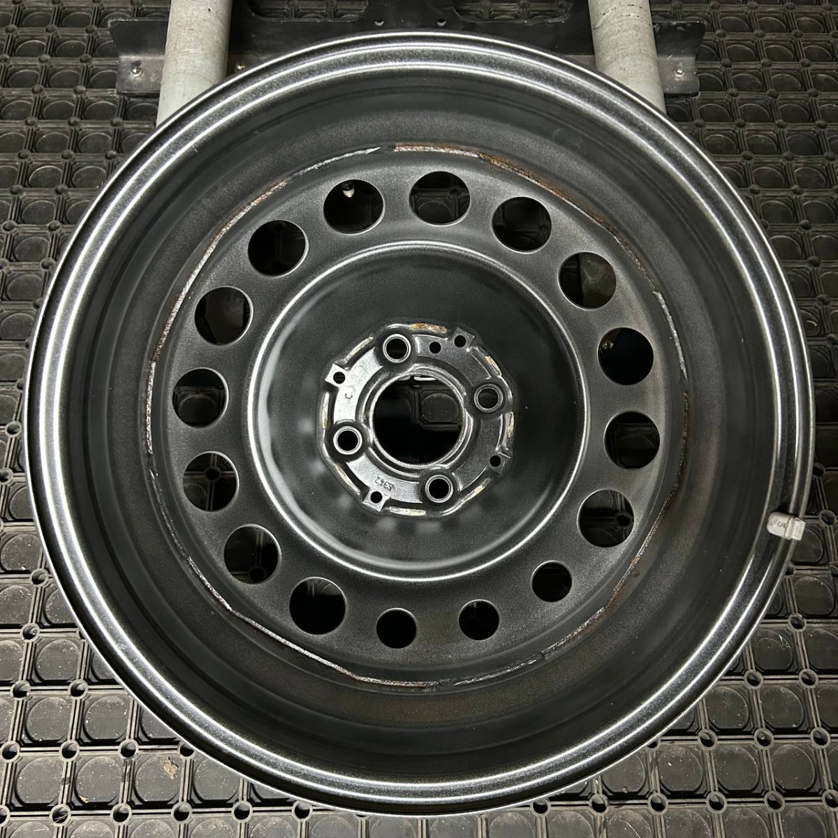 ДИСКИ СТАЛЕВІ БУ SMART A4534010300 R15 5.5J PCD 4X100 ET42 DIA60.1 S