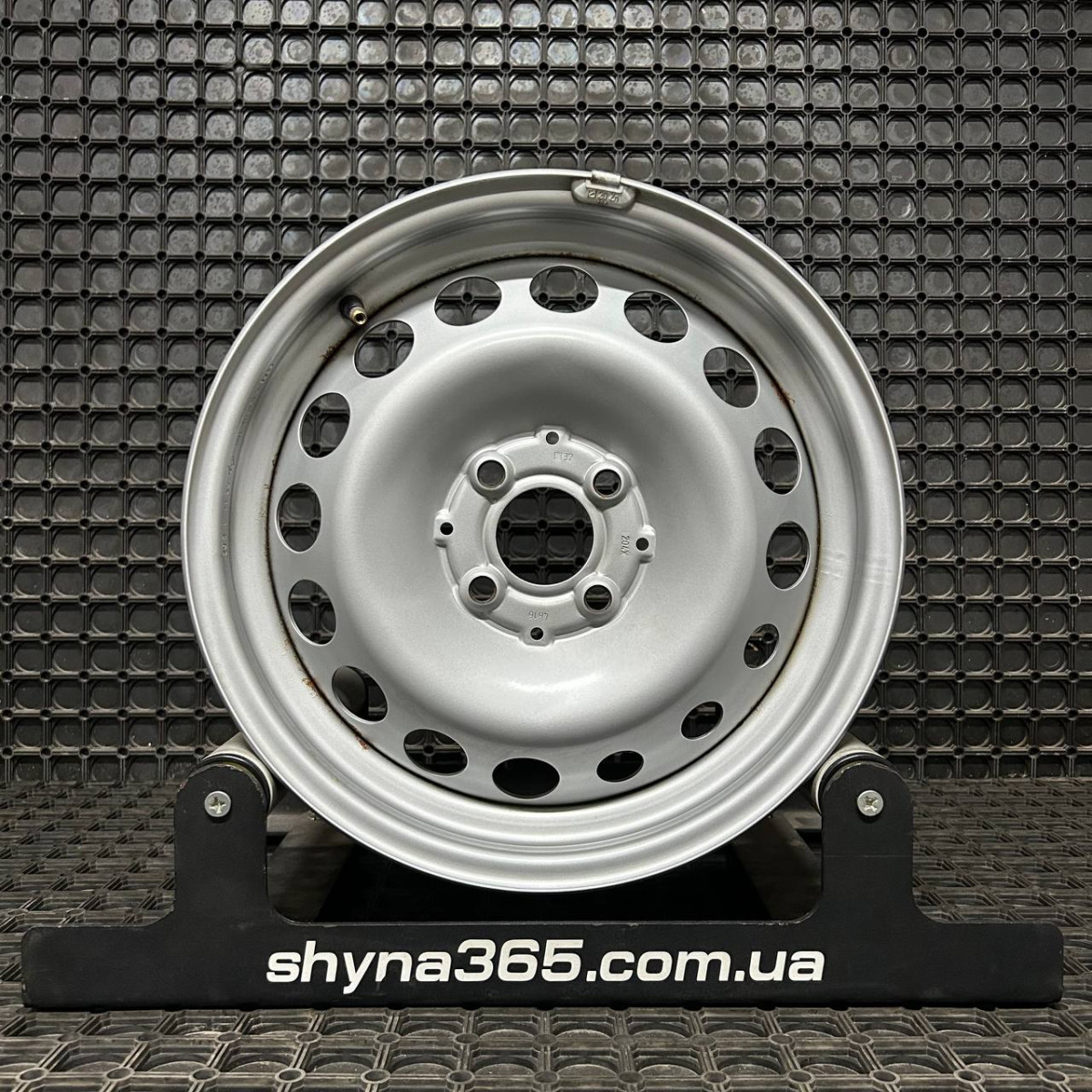 ДИСКИ СТАЛЕВІ БУ SMART A4534010100 R15 5J PCD 4X100 ET32 DIA60.1 S
