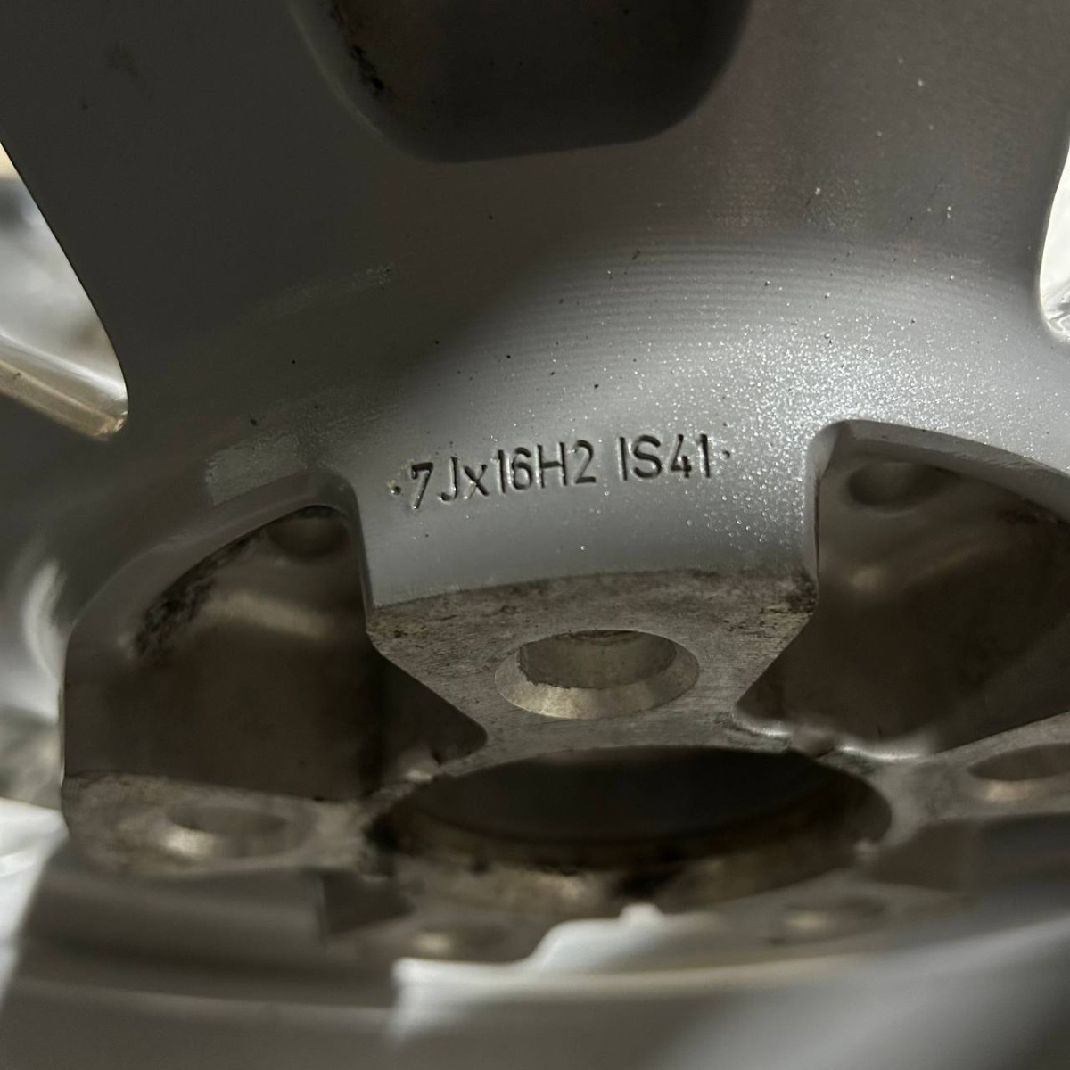 ДИСКИ БУ MINI 6856029 R16 7J PCD 5X112 ET41 DIA66.6 S