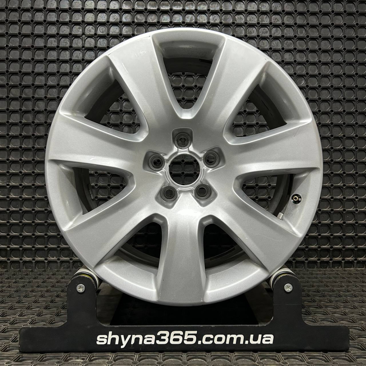 ДИСКИ БУ AUDI 4H0601025B R18 7.5J PCD 5X112 ET26 DIA66.5 S