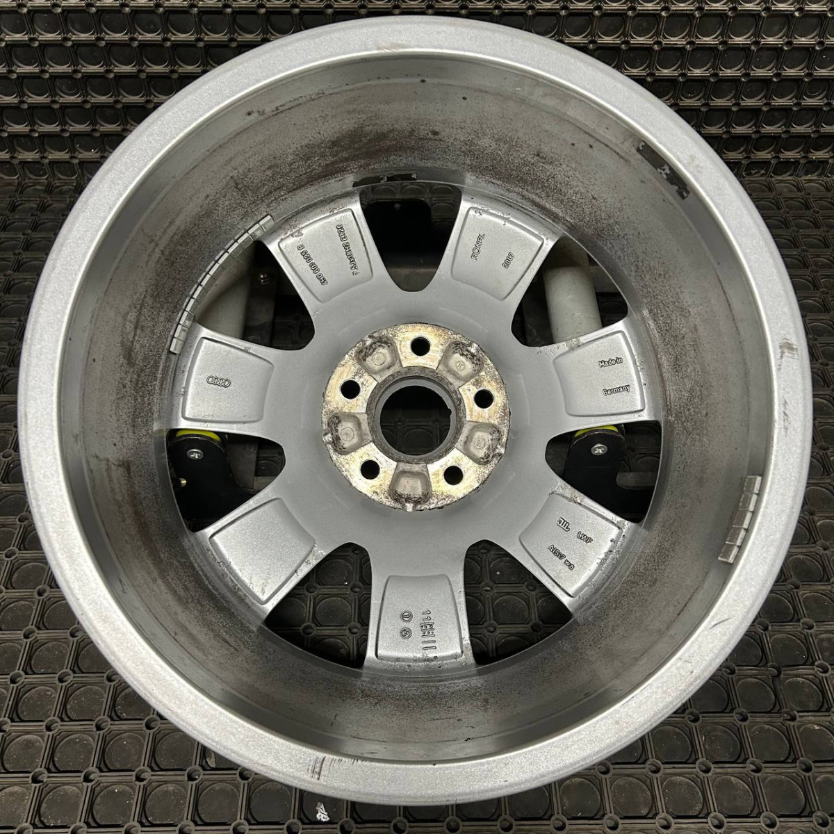 ДИСКИ БУ AUDI 4H0601025B R18 7.5J PCD 5X112 ET26 DIA66.5 S