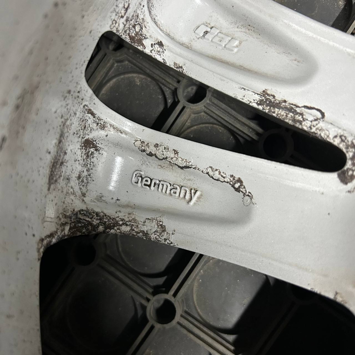 ДИСКИ БУ VOLKSWAGEN 5K0601025F R17 7J PCD 5X112 ET54 DIA57.1 S