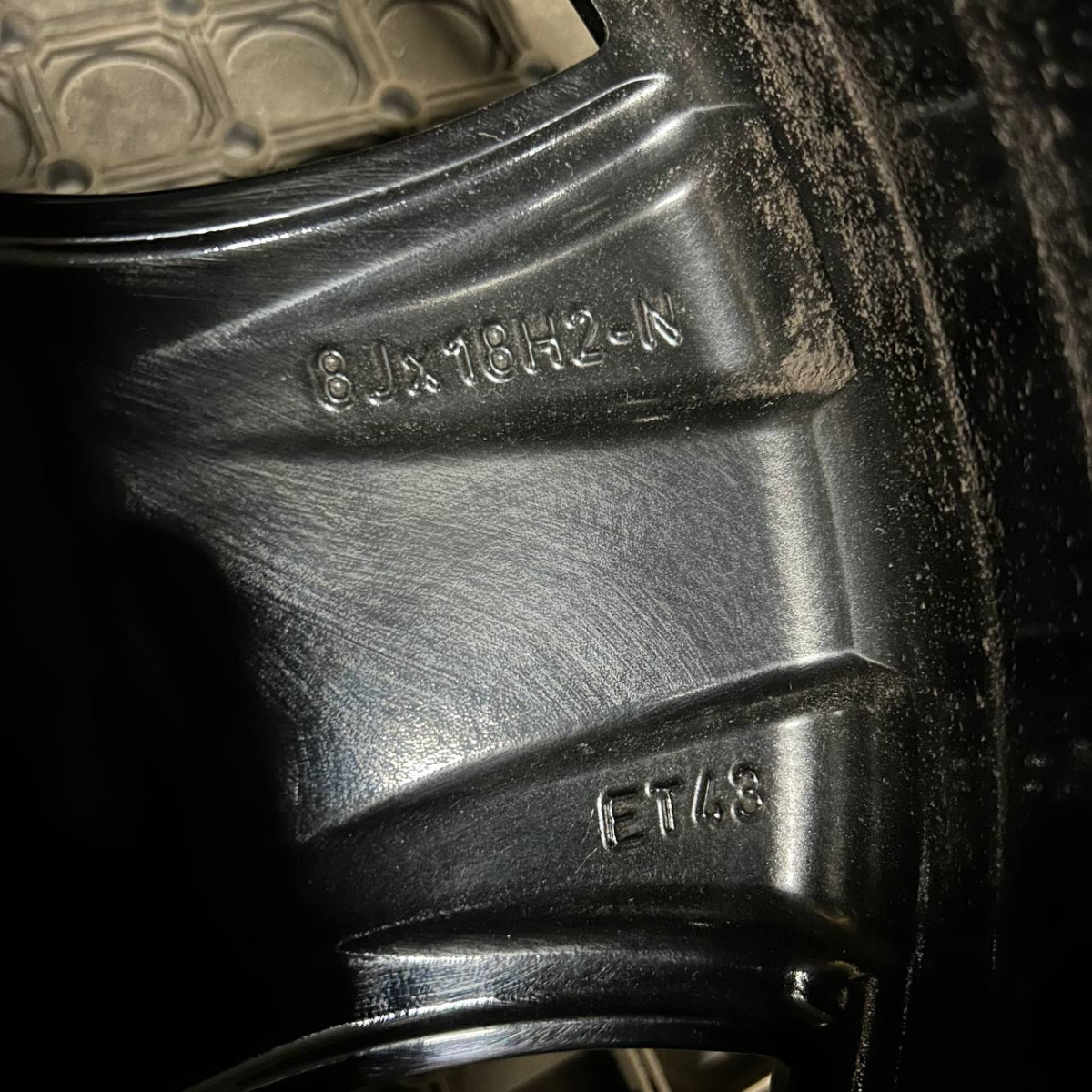 ДИСКИ ДЕМО* MERCEDES A2134013700 R18 8J PCD 5X112 ET43 DIA66.6 BKF