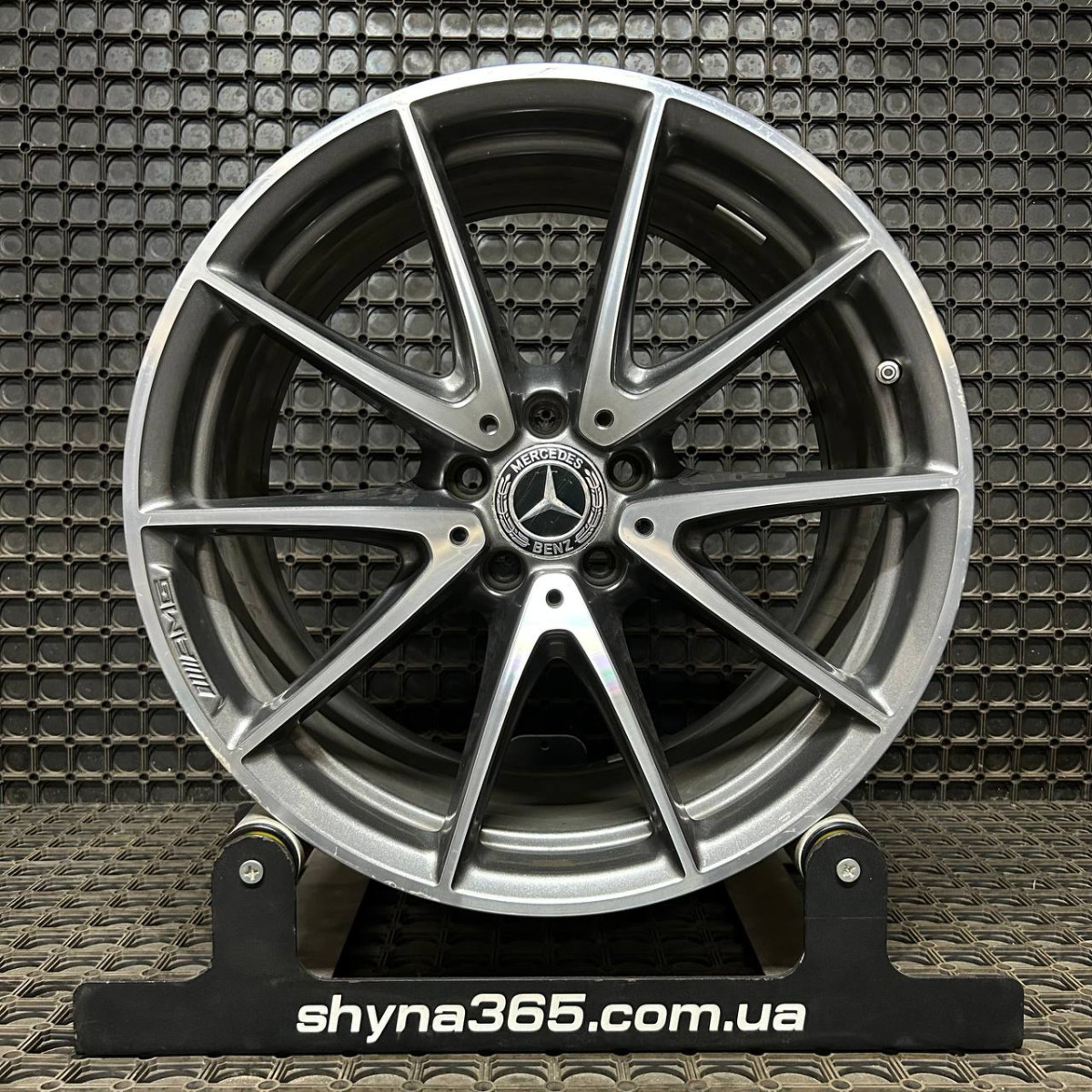 ДИСКИ БУ MERCEDES AMG A2134012600 R19 9.5J PCD 5X112 ET25 DIA66.6 GMF