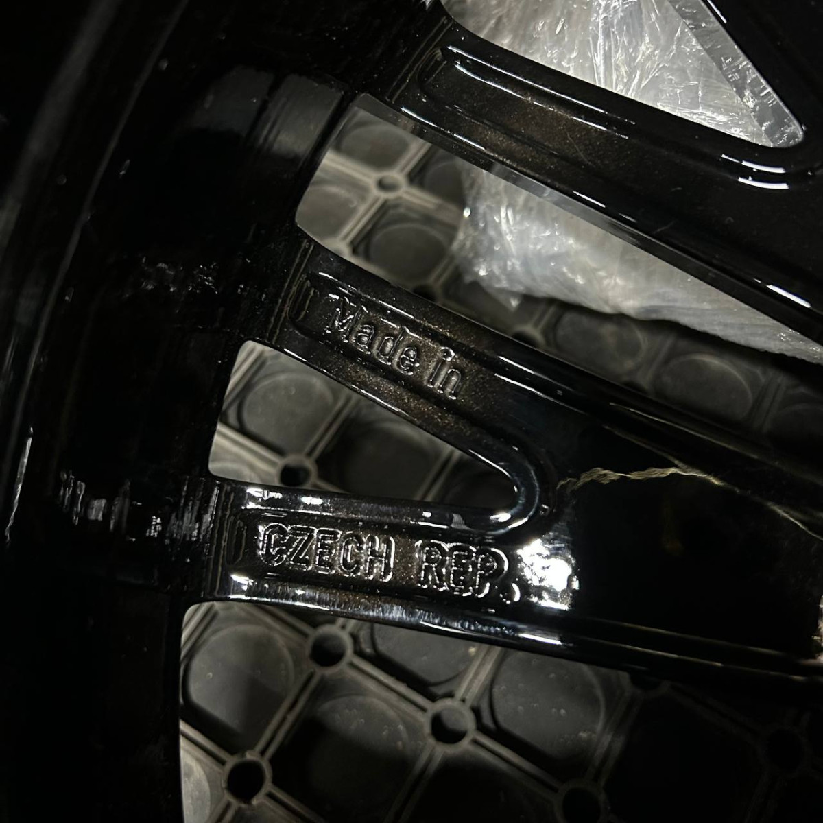 ДИСКИ ДЕМО* MERCEDES A1774010600 R18 7.5J PCD 5X112 ET49 DIA66.6 BKF