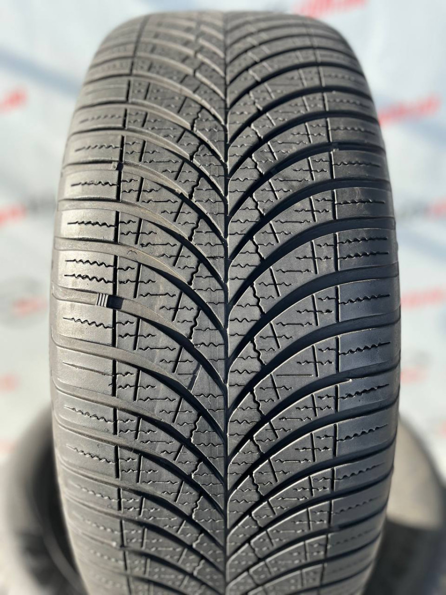 235/55 R17 GOODYEAR VECTOR 4 SEASONS GEN-3 5mm