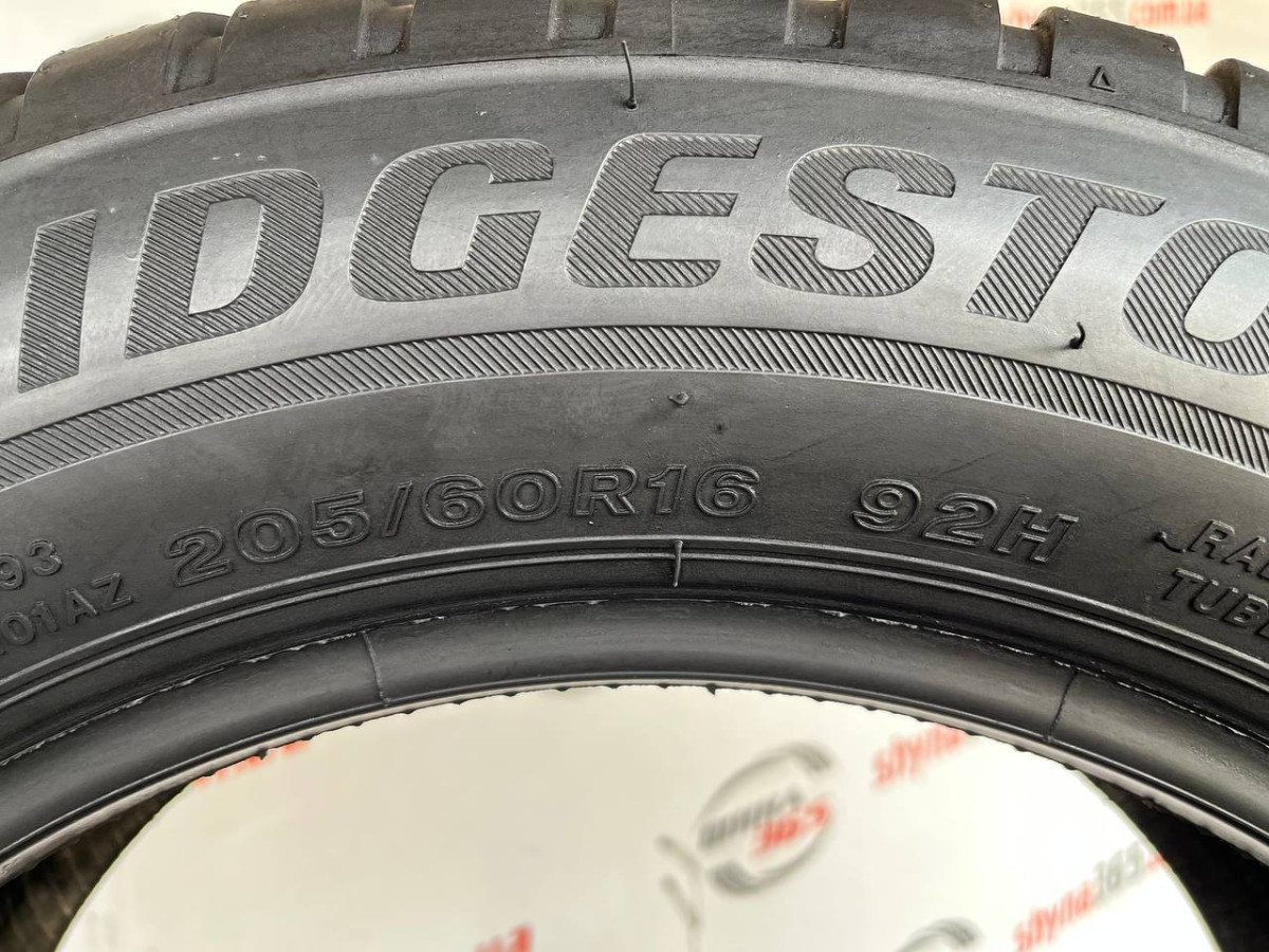 205/60 R16 BRIDGESTONE BLIZZAK LM001 RUN FLAT * 7mm