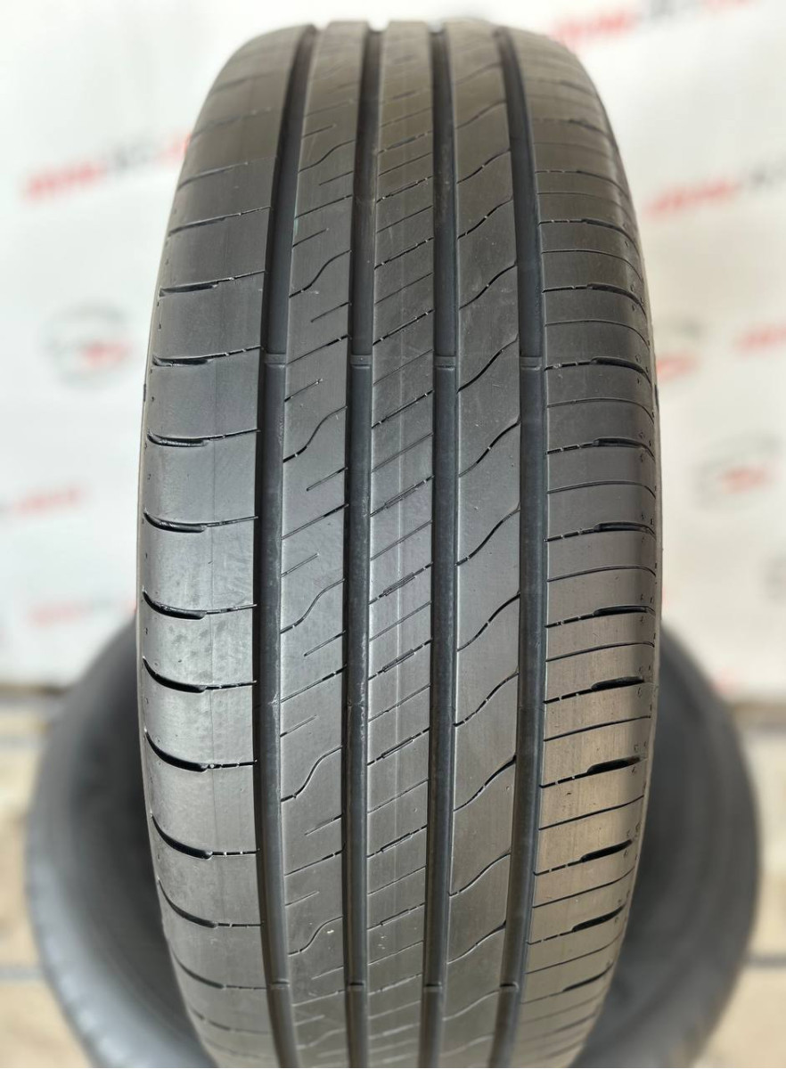 215/60 R17 GOODYEAR EFFICIENTGRIP 2 SUV 7mm