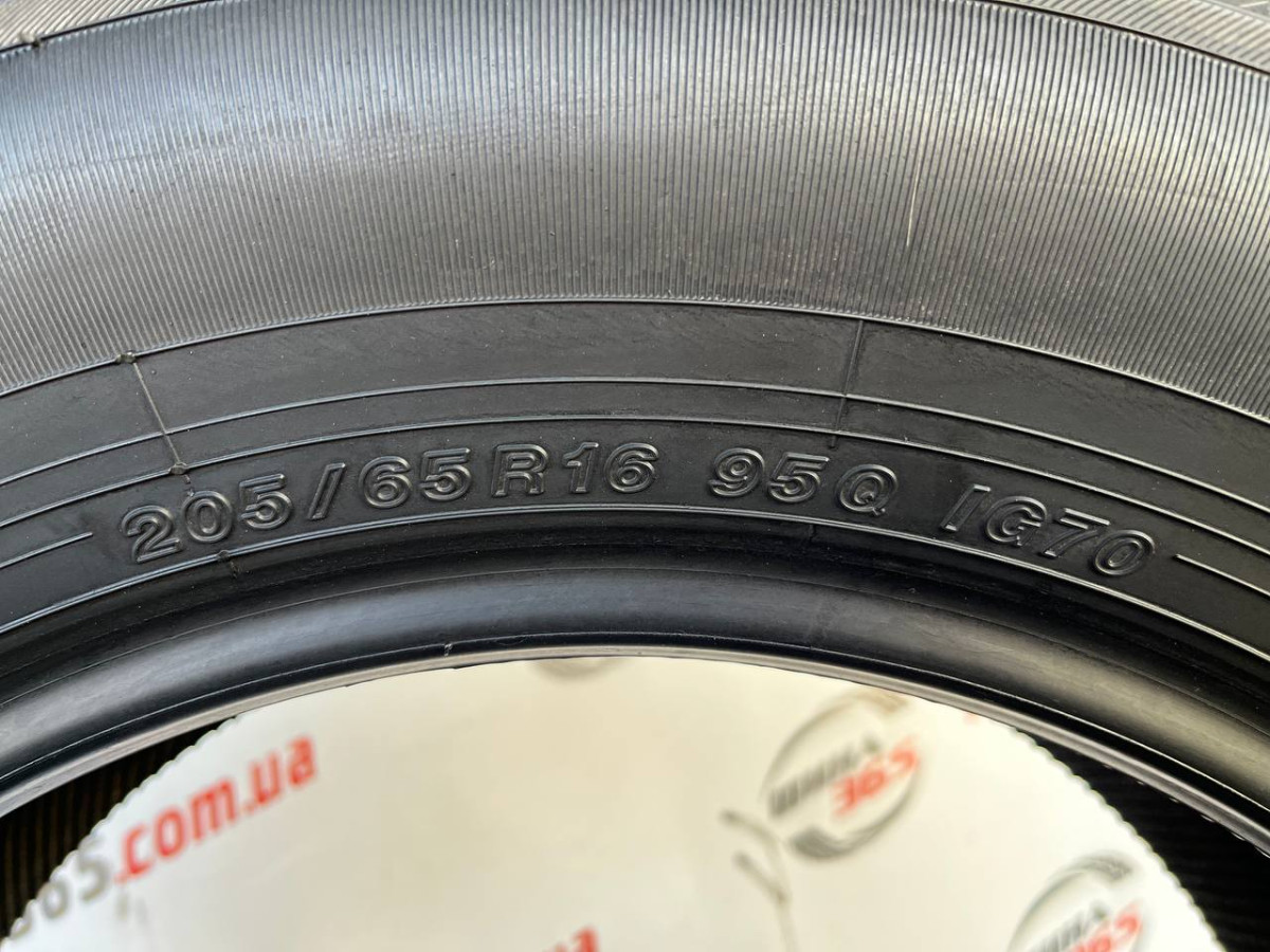 205/65 R16 YOKOHAMA ICE GUARD IG70 7mm