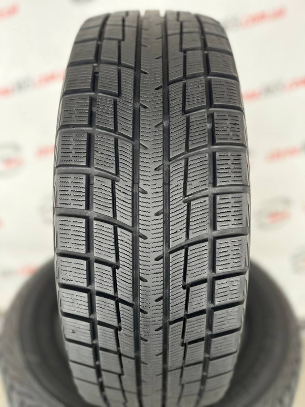 215/60 R16 YOKOHAMA ICE GUARD IG52C 8mm