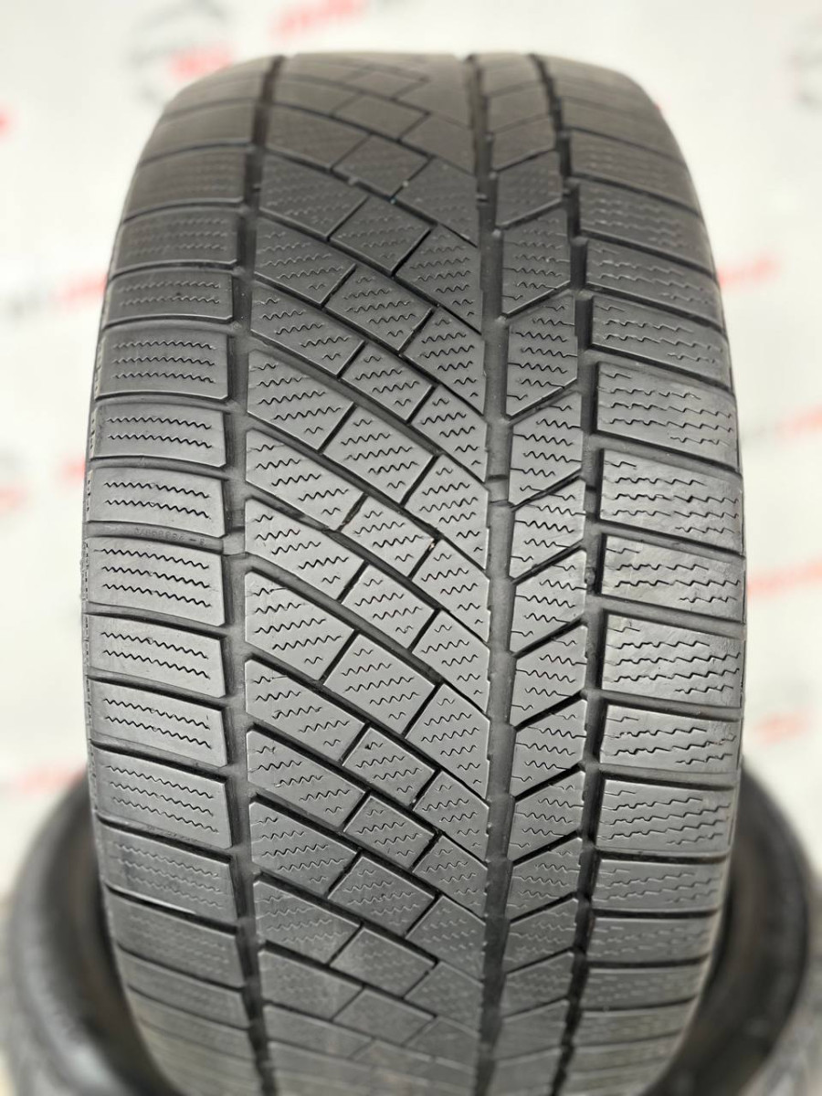 255/40 R18 CONTINENTAL CONTIWINTERCONTACT TS830P 5mm