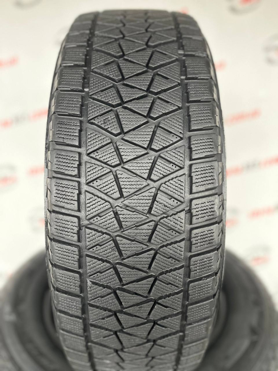 235/65 R18 BRIDGESTONE BLIZZAK DM-V2 7mm