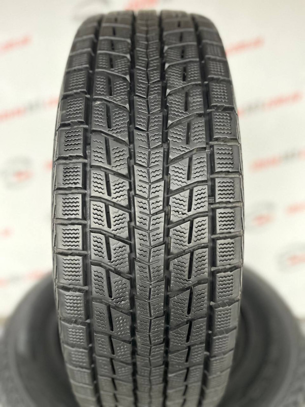 215/70 R16 DUNLOP WINTER MAXX SJ8 9mm