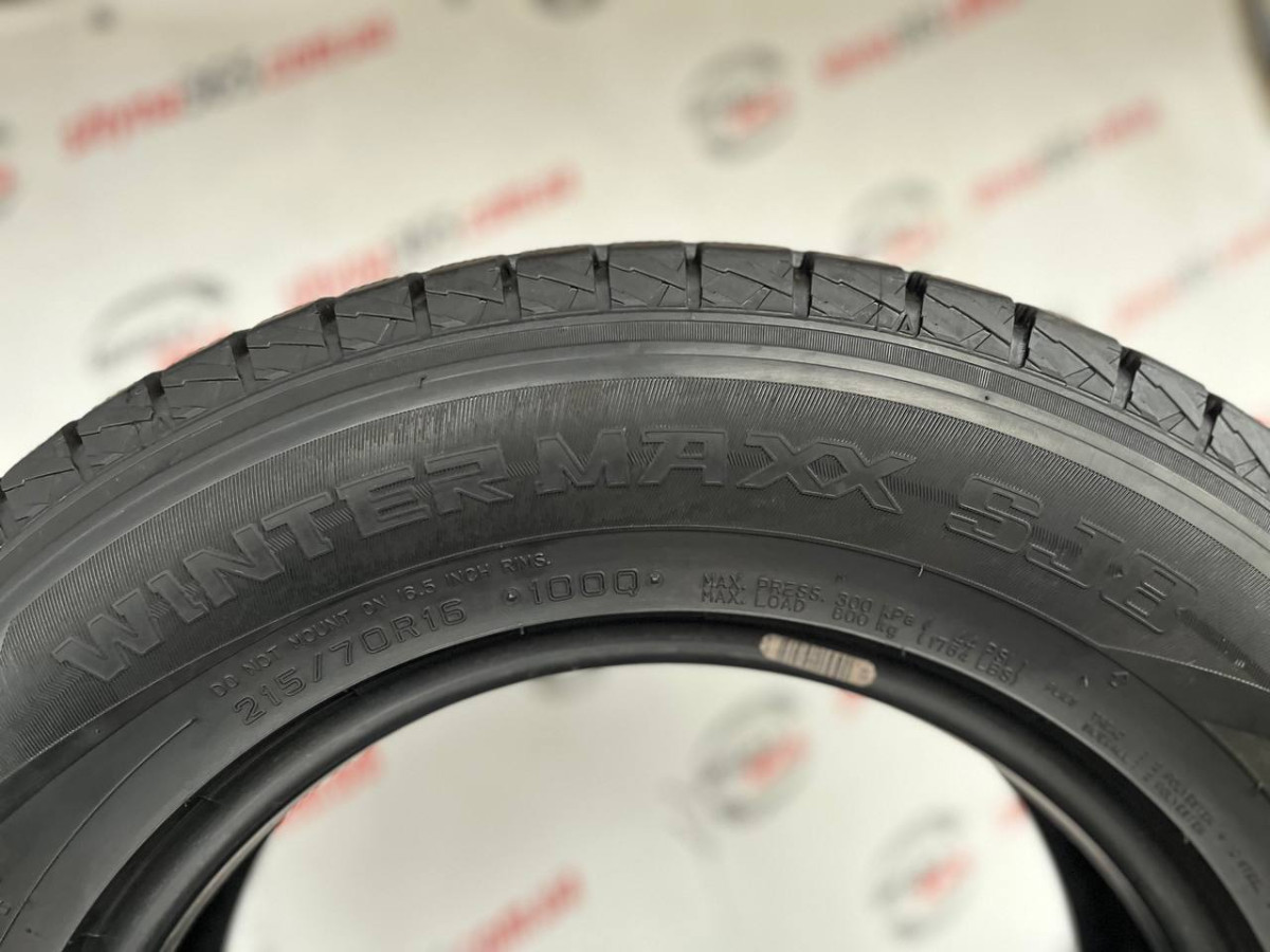 215/70 R16 DUNLOP WINTER MAXX SJ8 9mm