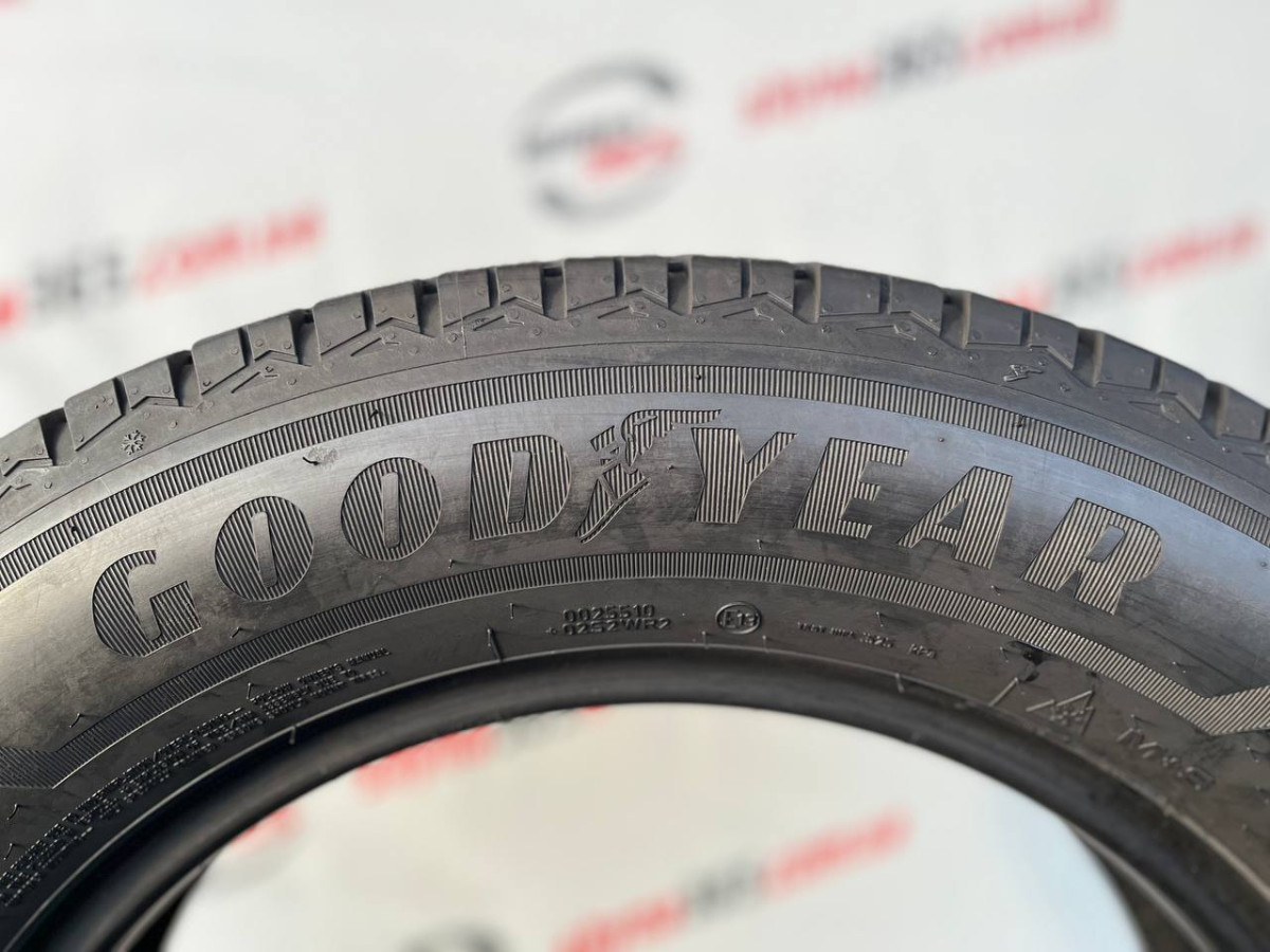 205/70 R17C GOODYEAR VECTOR 4 SEASONS CARGO 5mm