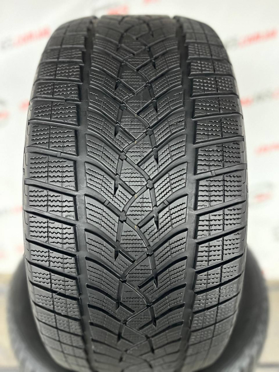 275/40 R20 GOODYEAR ULTRAGRIP PERFORMANCE GEN-1 SUV 6mm