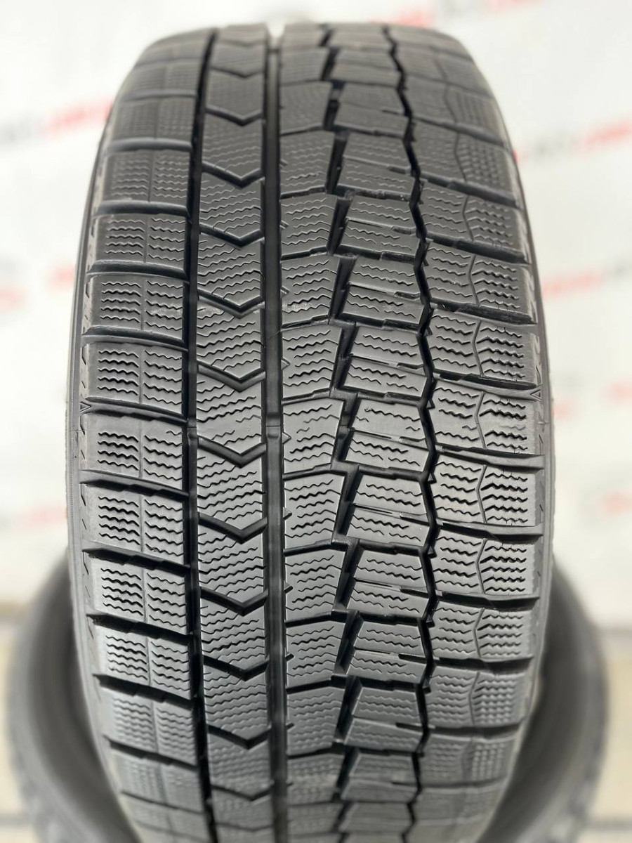 225/40 R18 DUNLOP WINTER MAXX WM02 8mm