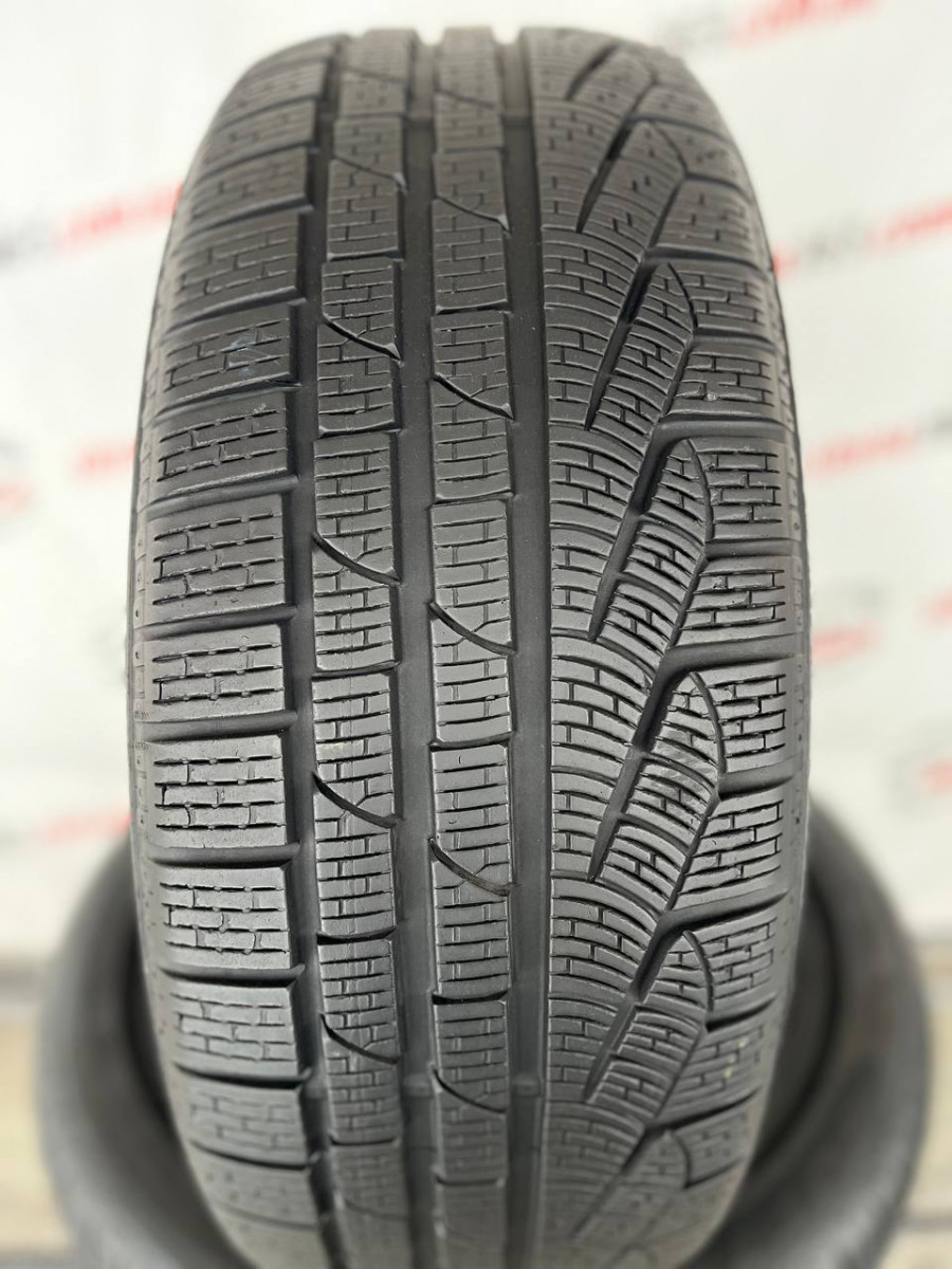 225/45 R18 PIRELLI SOTTOZERO WINTER 240 SERIE II RUN FLAT 7mm