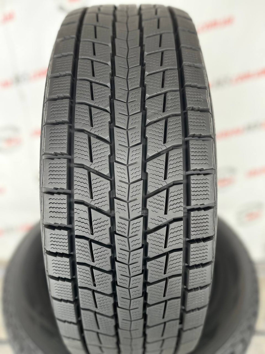 235/60 R18 DUNLOP WINTER MAXX SJ8 + 10mm