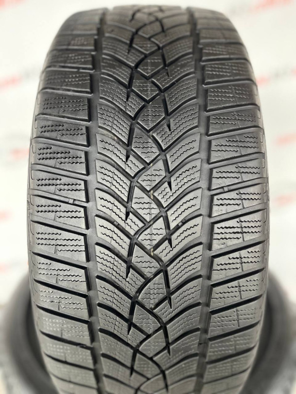 225/40 R18 GOODYEAR ULTRAGRIP PERFORMANCE GEN-1 RUN FLAT 6mm