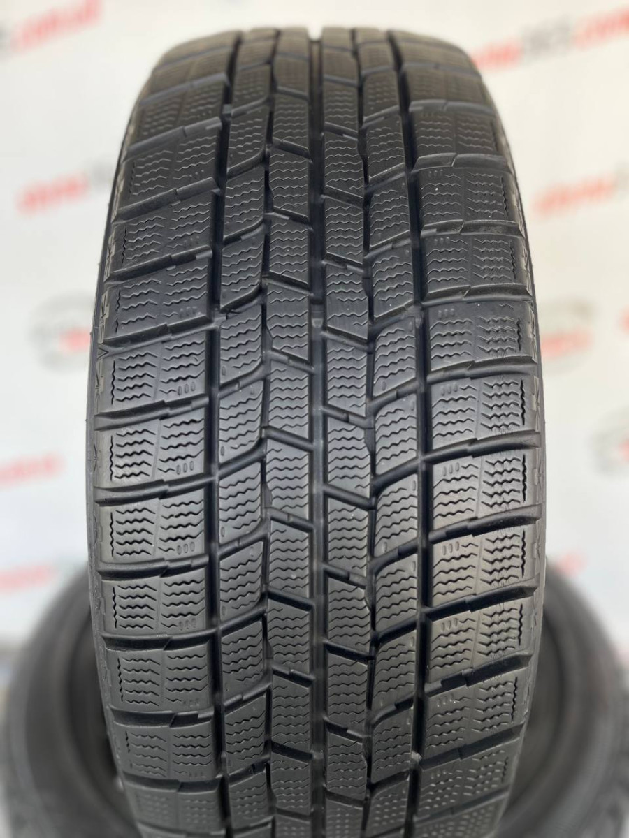 215/45 R18 GOODYEAR ICE NAVI 6 7mm