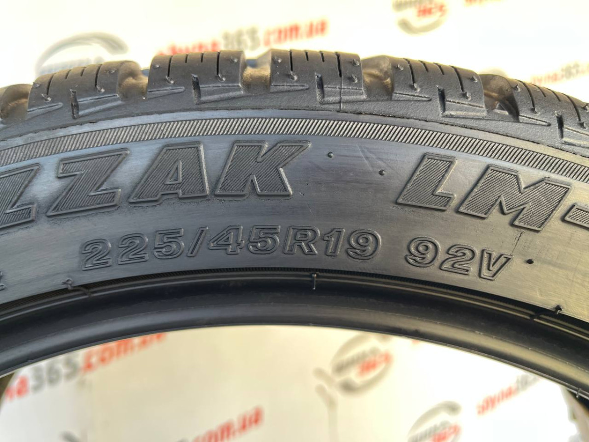 225/45 R19 BRIDGESTONE BLIZZAK LM-25V 7mm