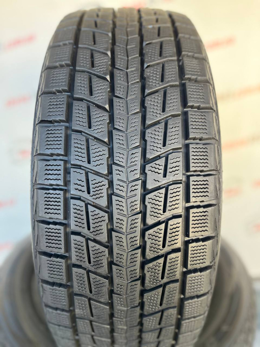 235/55 R18 DUNLOP WINTER MAXX SJ8 8mm
